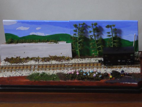 ���[�J�������W�I���}�𐳖ʂ��猩���摜