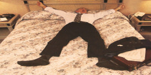 �L���O�T�C�Y��N�C�[���T�C�Y�A�L���O�T�C�Y�̃x�b�h�@�J���t�H���j�A�L���O�T�C�Y�@�N�C�[���T�C�Y��L���O�T�C�Y�̃z�e���̃x�b�h �ʒ� ����