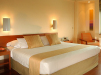 �L���O�T�C�Y��N�C�[���T�C�Y�A�L���O�T�C�Y�̃x�b�h�@�J���t�H���j�A�L���O�T�C�Y�@�N�C�[���T�C�Y��L���O�T�C�Y�̃z�e���̃x�b�h