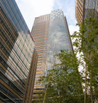 �����݌v�Ȃǌ��z�C���e���A�̃v���̐搶������������E�𒸂��Ă���܂�