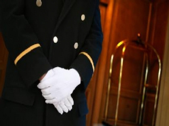 �z�e���̃x�b�h/�}�b�g���X�͂��ƒ�ł���l�C�B�z�e���̃}�b�g���X��x�b�h������������Ɉ�䂩��̔����Ă��܂��B