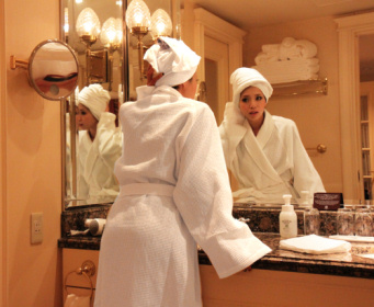 �o�X���[�u(�K�E��)NET��Ńo�X���[�u(�K�E��)��̔����Ă��܂�