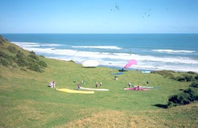 �J�C�I�^�C�r�[�`�@�e�C�N�I�t�㕔�@���K��ɂȂ��Ă���B