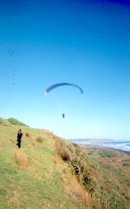 �^���f���@�Ń��b�a���ԁ@���[�x���E�}�C���[