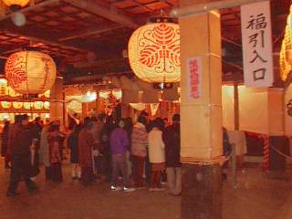 ��������̎Q�q�҂�����{�a�O