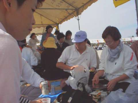 ���H����