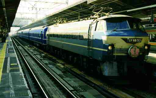 ぶるーとれいんさくら