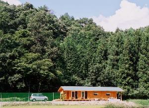 �J�t�F�E�x���O�i��j