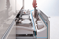 システムキッチンのスライド収納　埼玉県所沢市のリフォームの彩建