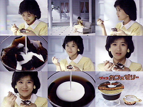 CF�̉摜���X�R�}�Љ��Ă��܂��B