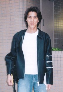 �T���T��