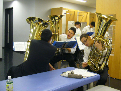 �u���X�o���h