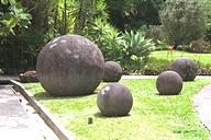 国立博物館にある石の球体