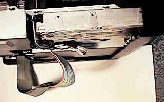 �����i��j